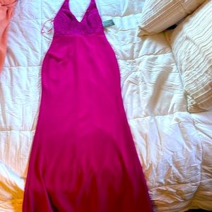 Never worn!! New formal beautiful floor length lined LuLus dress-xsmall fit.